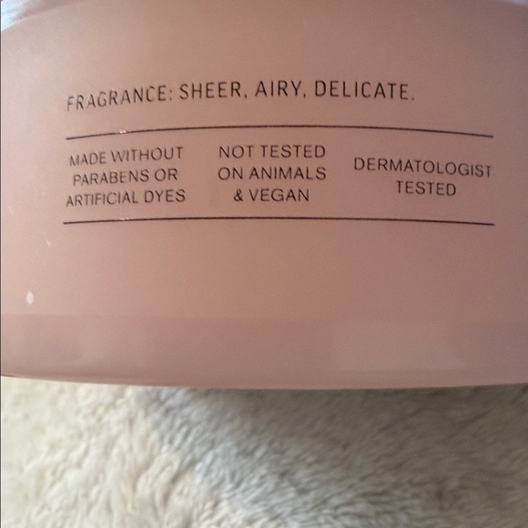 New - Bath & Body Works Sensitive Skin Colloidal Oatmeal Body Butter 6.5 oz - Picture 4 of 5